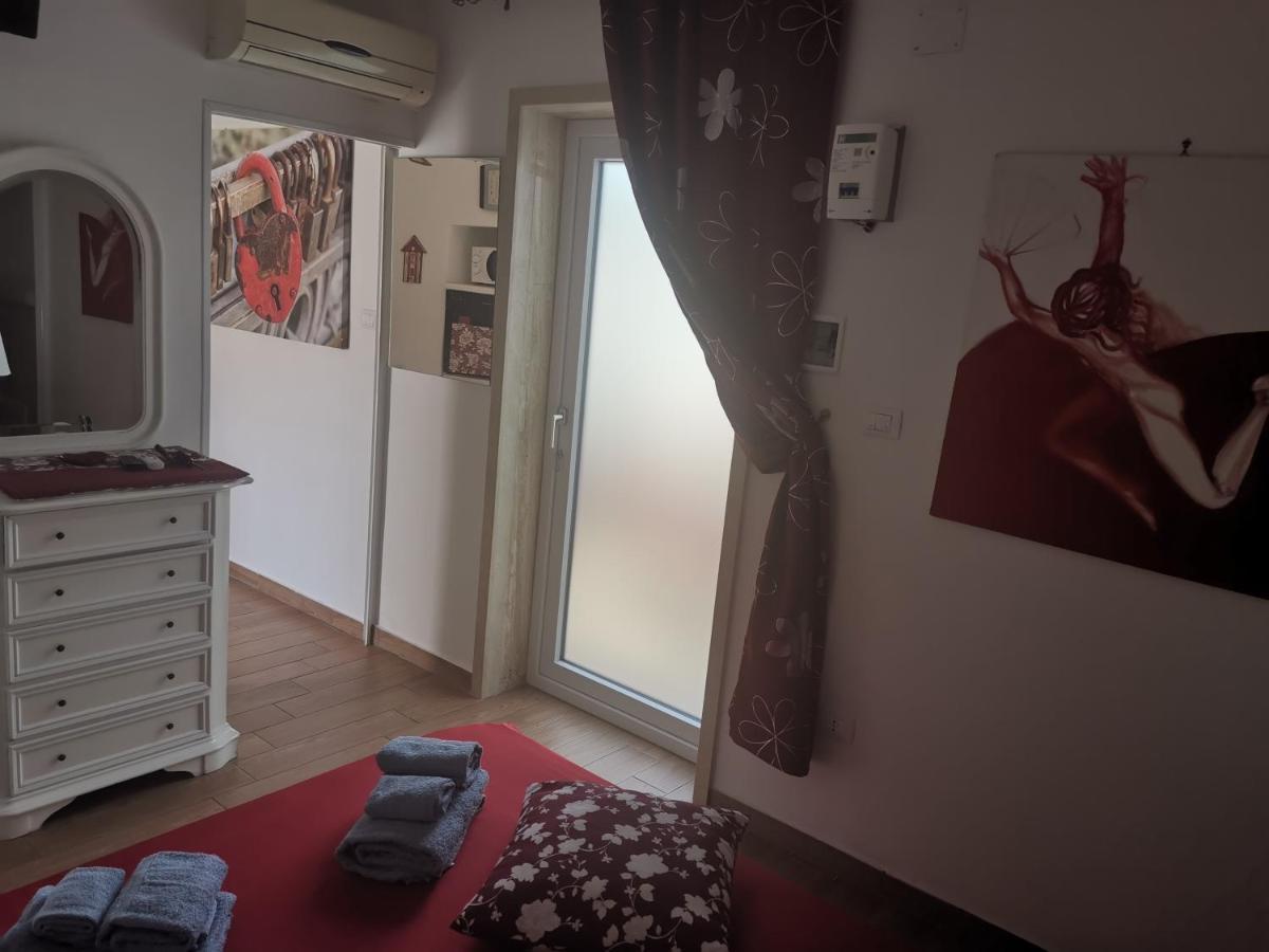 Villa Loriand Depandance Галиполи Екстериор снимка